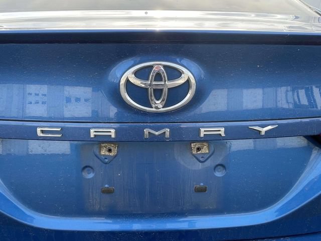 Used 2020 Toyota Camry SE FWD image 12