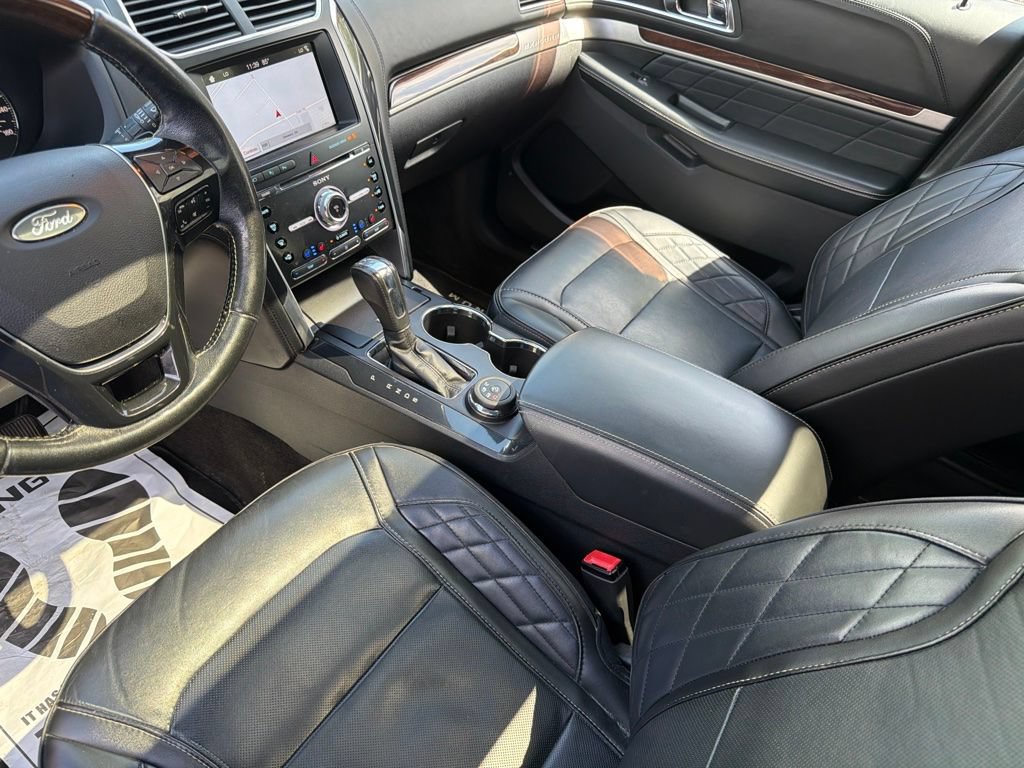 Used 2017 Ford Explorer Platinum AWD/4WD image 21