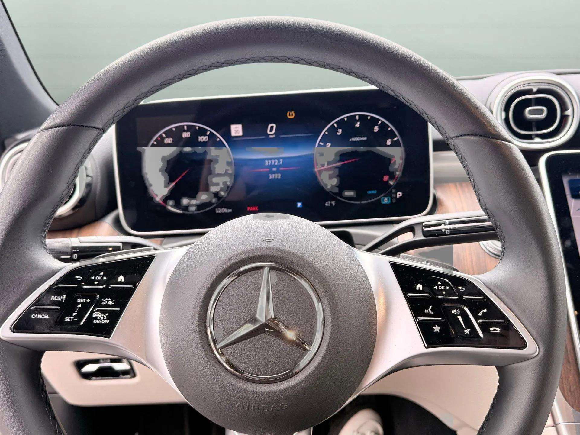 Used 2024 Mercedes-Benz CLE 300 4MATIC Coupe image 26