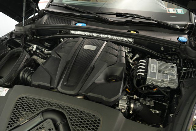 Used 2022 Porsche Macan S image 58
