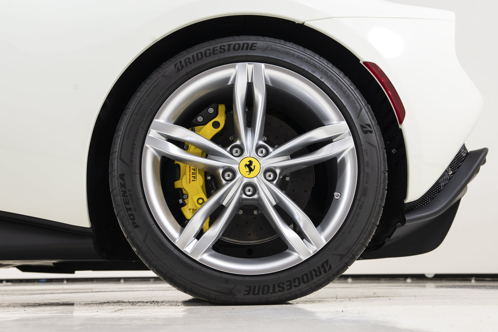 Certified 2025 Ferrari 296 GTB RWD image 11