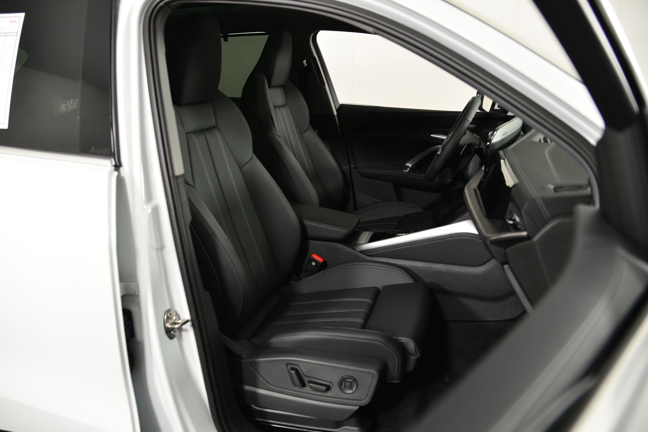 New 2025 Audi Q5 Premium AWD/4WD image 15