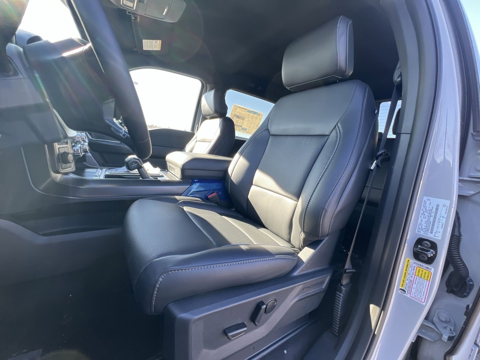 New 2026 Ford F150 Lariat w/ Equipment Group 501A Mid image 13