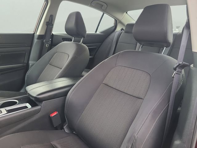 Used 2024 Nissan Altima 2.5 SV FWD image 23