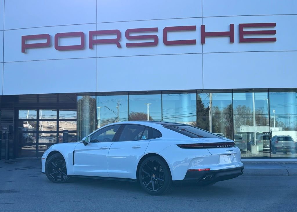 New 2026 Porsche Panamera image 3