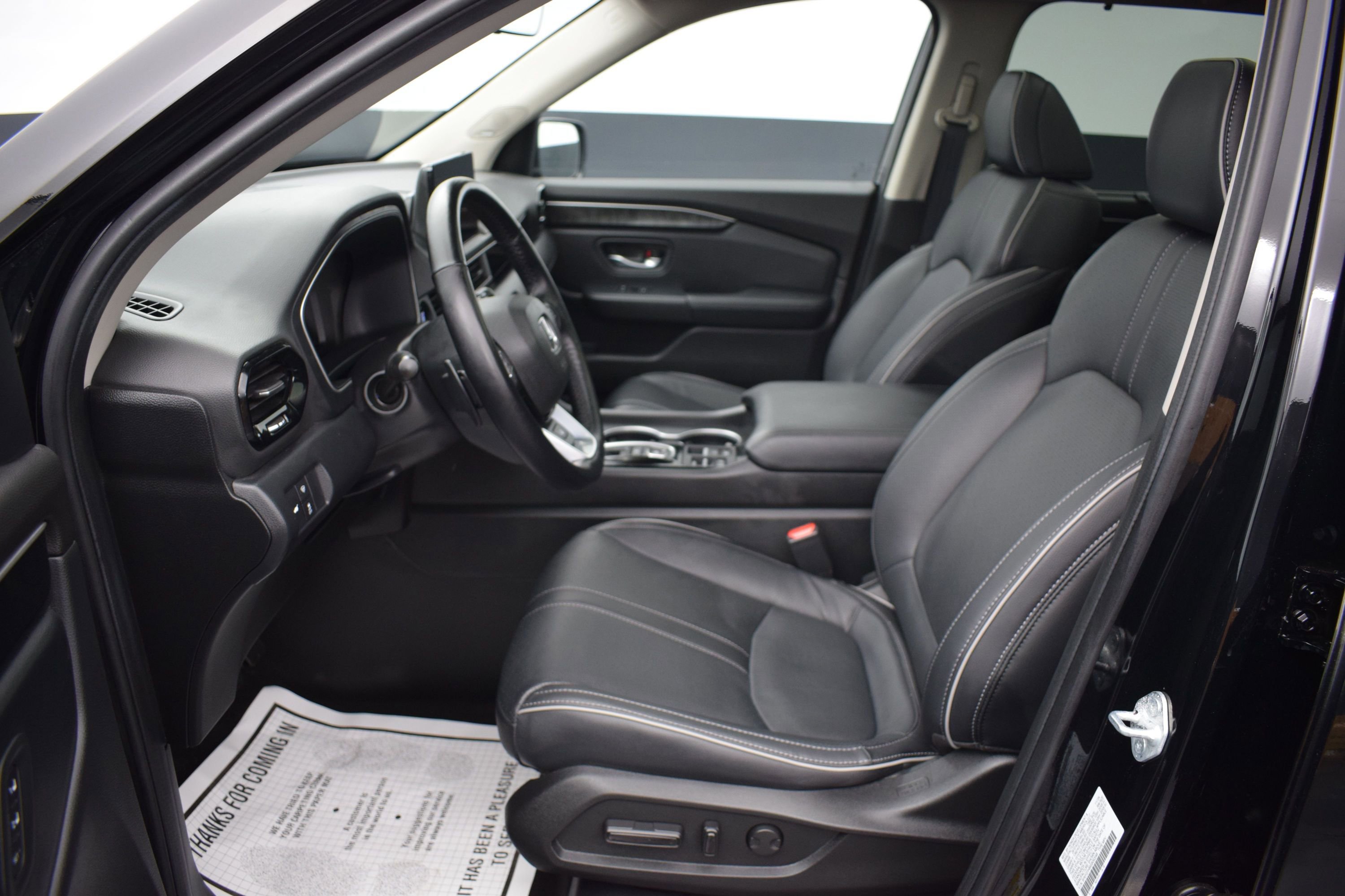 Used 2025 Honda Pilot Elite image 22
