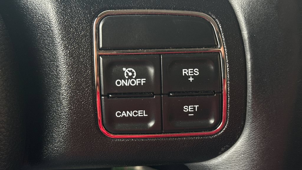 Used 2013 Jeep Wrangler Unlimited Rubicon w/ Dual Top Group AWD/4WD image 31