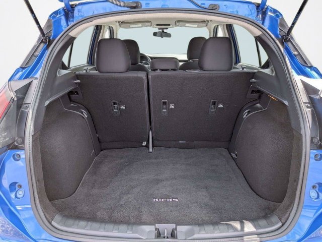 Used 2023 Nissan Kicks S FWD image 12