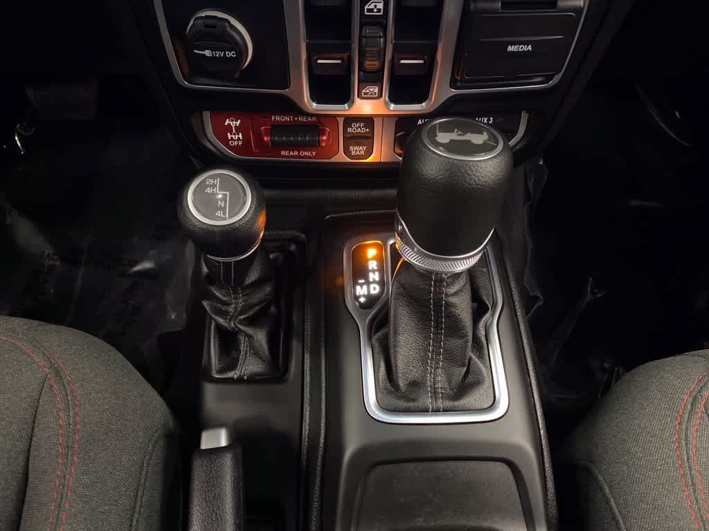 Used 2025 Jeep Wrangler Unlimited Rubicon AWD/4WD image 25