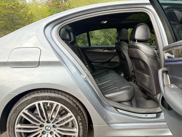 Used 2020 BMW 540i xDrive w/ M Sport Package AWD/4WD image 28