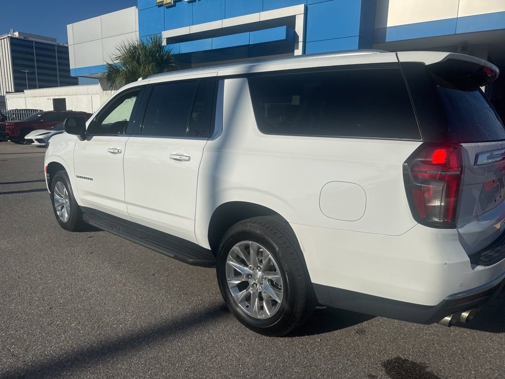 Used 2023 Chevrolet Suburban Premier image 5