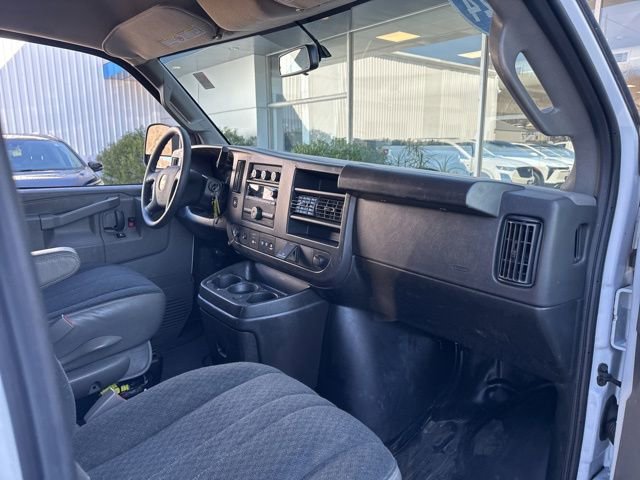 Used 2024 Chevrolet Express 2500 w/ Driver Convenience Package image 19