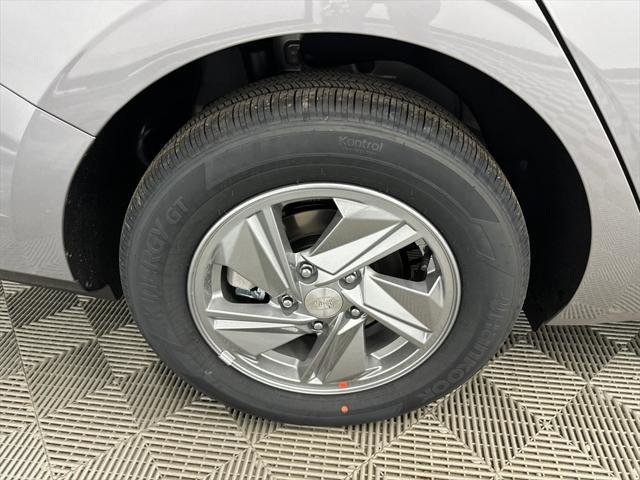New 2026 Hyundai Elantra SE w/ Cargo Package image 17