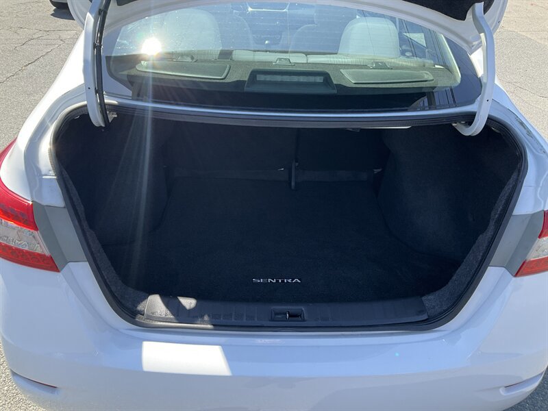 Used 2015 Nissan Sentra SV w/ Style Package FWD image 13