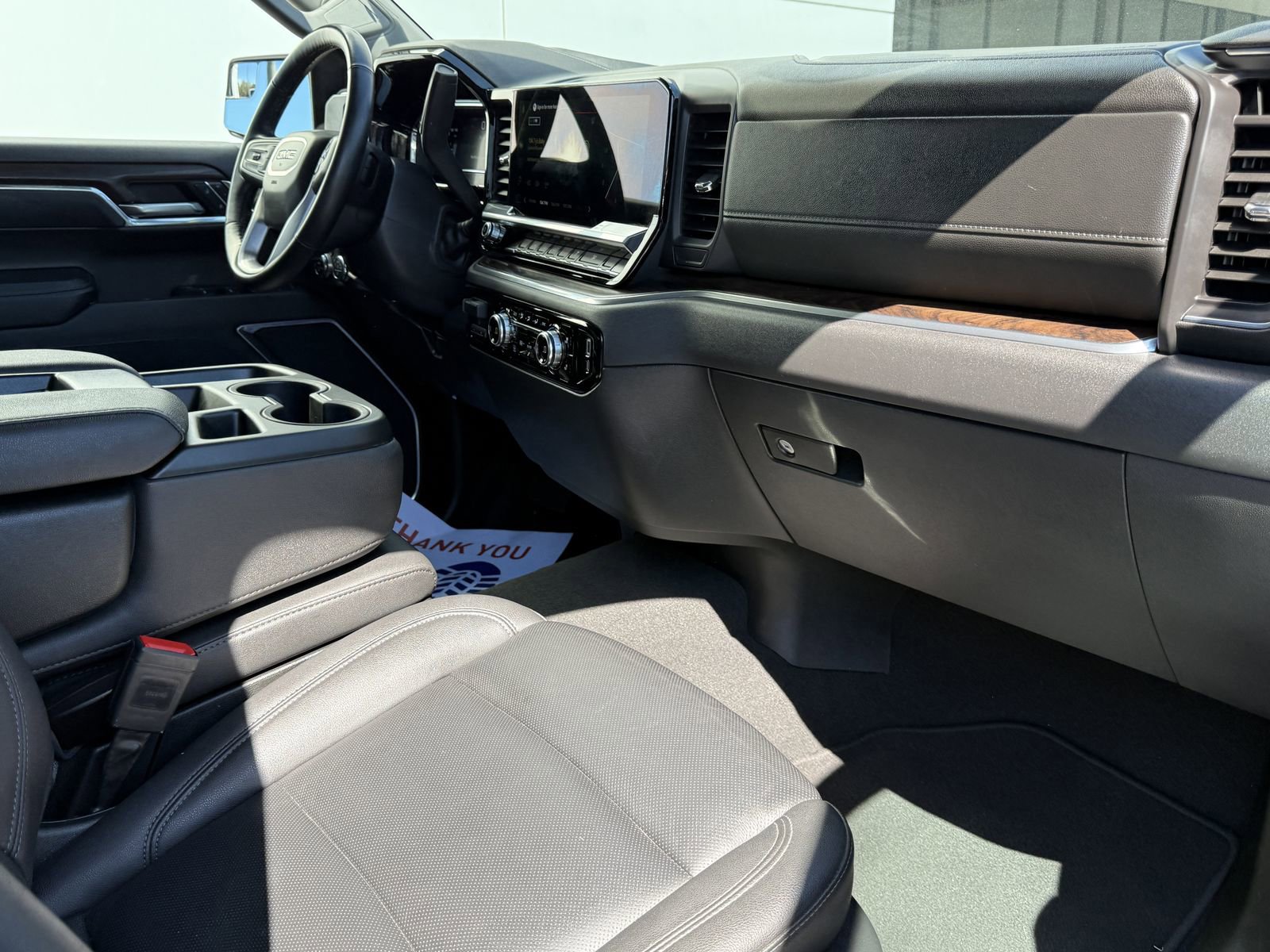 Used 2025 GMC Sierra 1500 SLT image 10