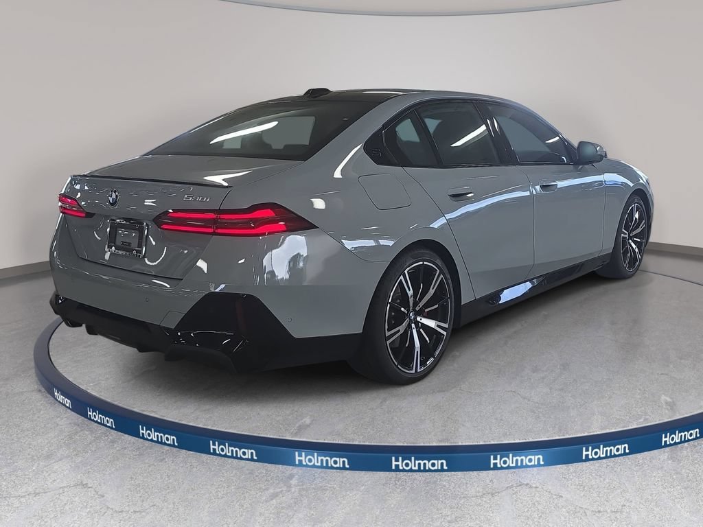 Used 2026 BMW 530i w/ M Sport Package RWD image 4