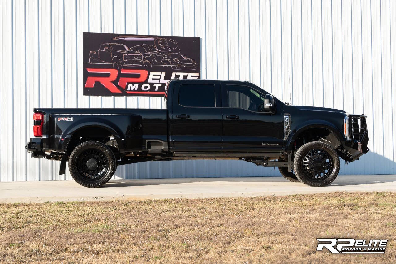 Used 2023 Ford F450 Lariat w/ FX4 Off-Road Package image 9