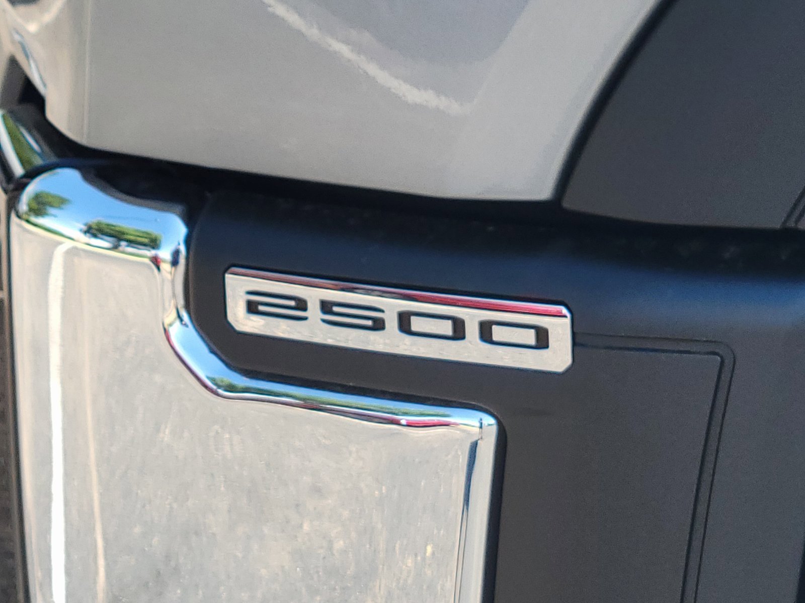 New 2025 GMC Sierra 2500 SLT w/ SLT Premium Package image 13