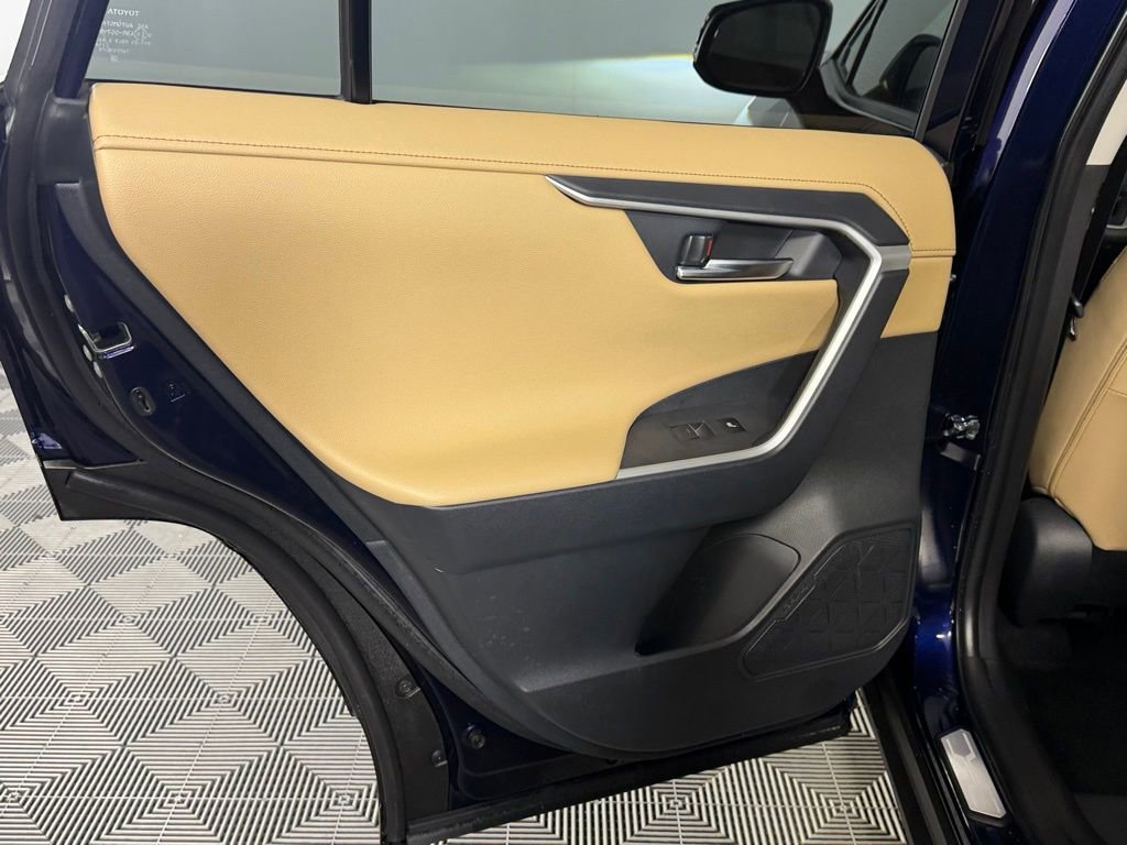 Used 2025 Toyota RAV4 Limited w/ Advanced Technology Package image 26