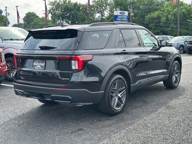 New 2026 Ford Explorer ST-Line w/ ST-Line Street Pack AWD/4WD image 35