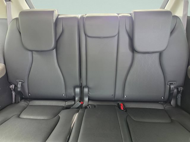 Used 2025 Kia Carnival EX FWD image 26