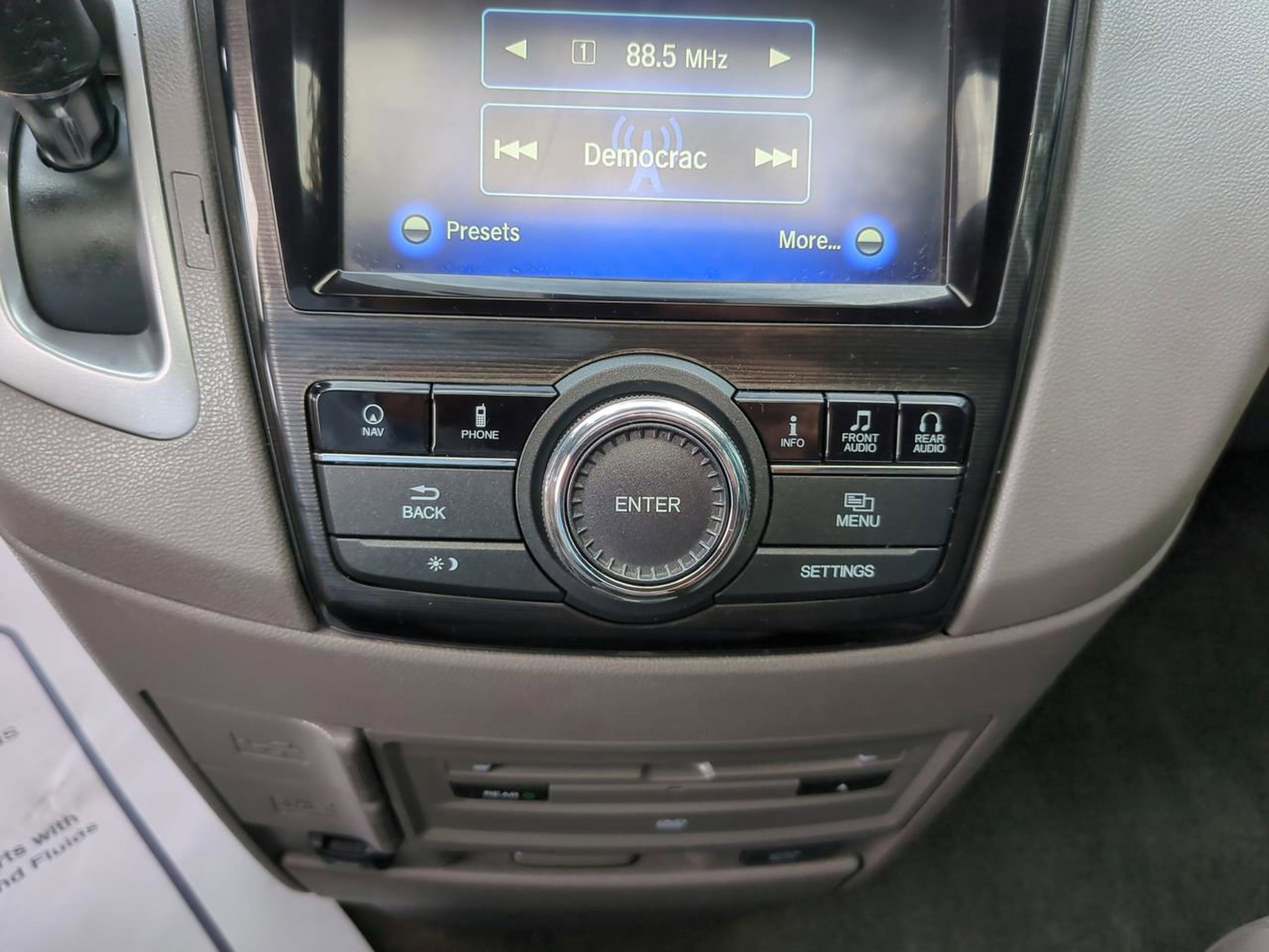 Used 2017 Honda Odyssey Touring image 27