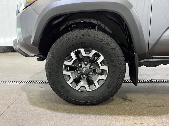Certified 2023 Toyota Tacoma TRD Off-Road w/ Black Out Package (TMS) AWD/4WD image 24