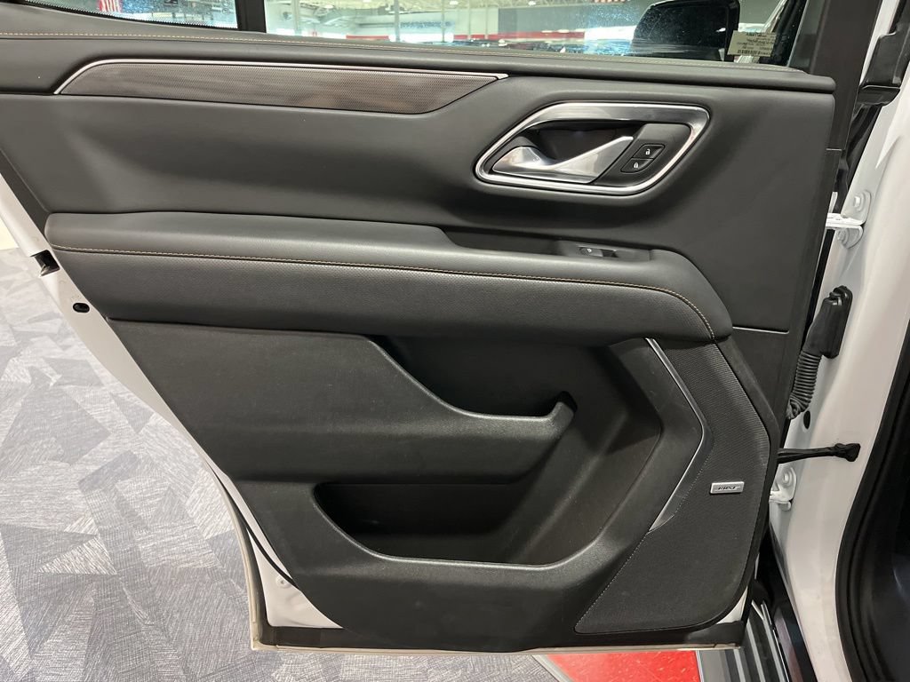 Certified 2023 GMC Yukon AT4 w/ Technology Package AWD/4WD image 17