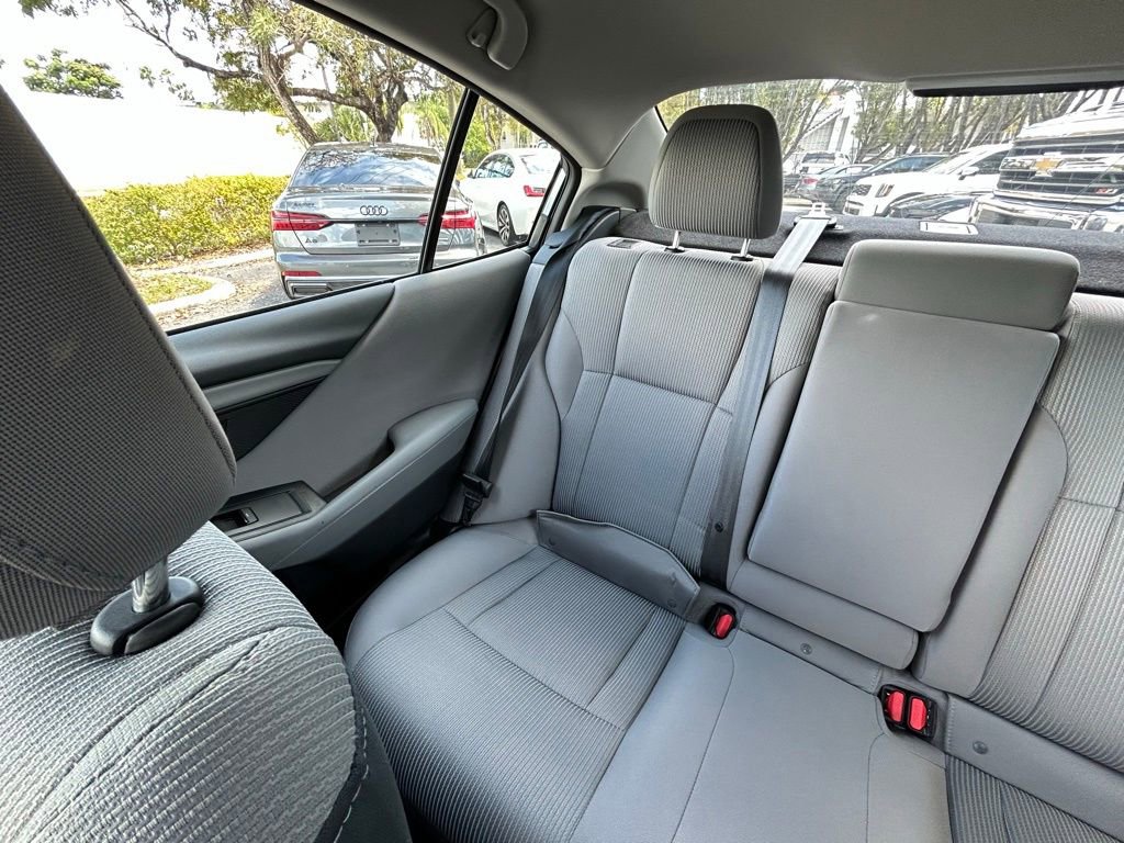 Used 2025 Subaru Legacy Premium AWD/4WD image 12