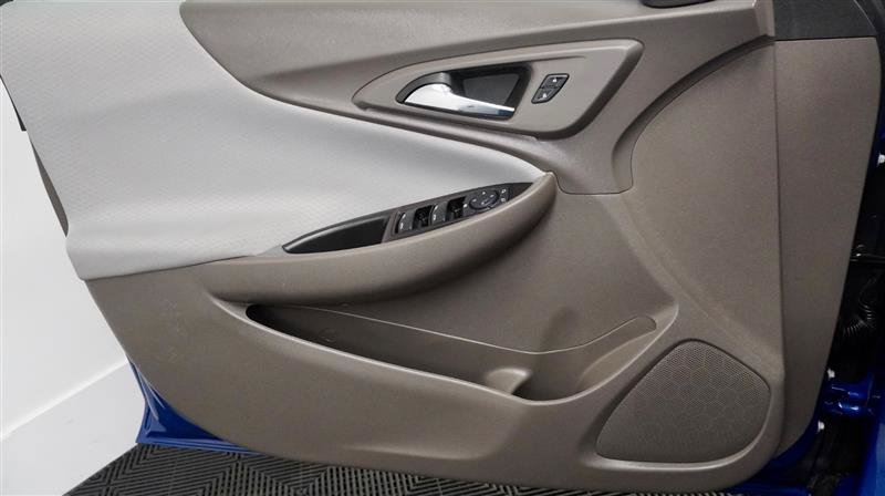 Used 2023 Chevrolet Malibu LT FWD image 29