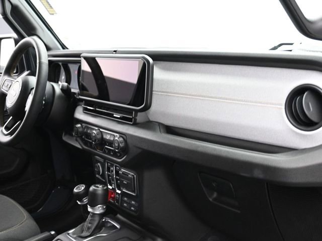Used 2024 Jeep Wrangler Willys image 25