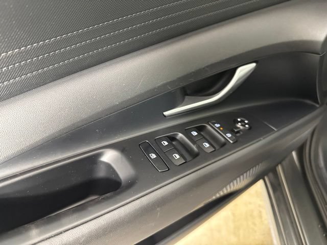 Used 2024 Hyundai Elantra SEL FWD image 14