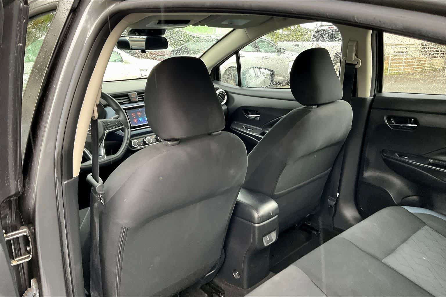 Used 2023 Nissan Versa SV FWD image 12