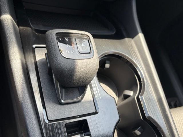 New 2026 Nissan Rogue SV w/ Cold Weather Package AWD/4WD image 24