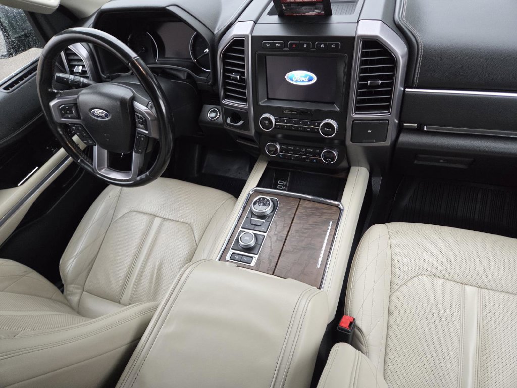 Used 2019 Ford Expedition Platinum AWD/4WD image 26