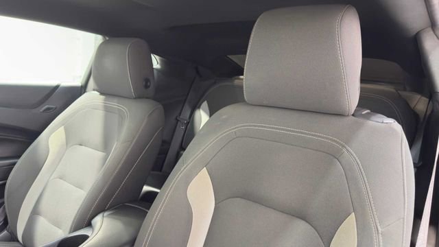 Used 2018 Chevrolet Camaro SS image 23