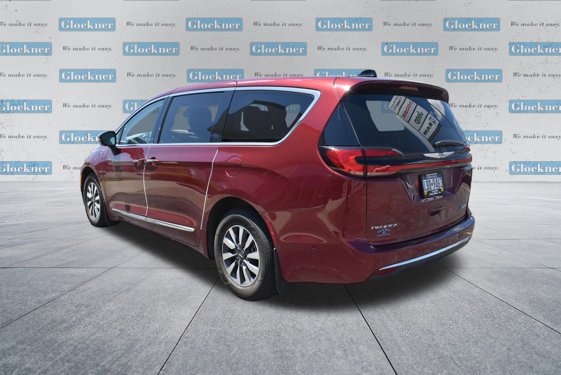 Used 2023 Chrysler Pacifica Limited FWD image 8