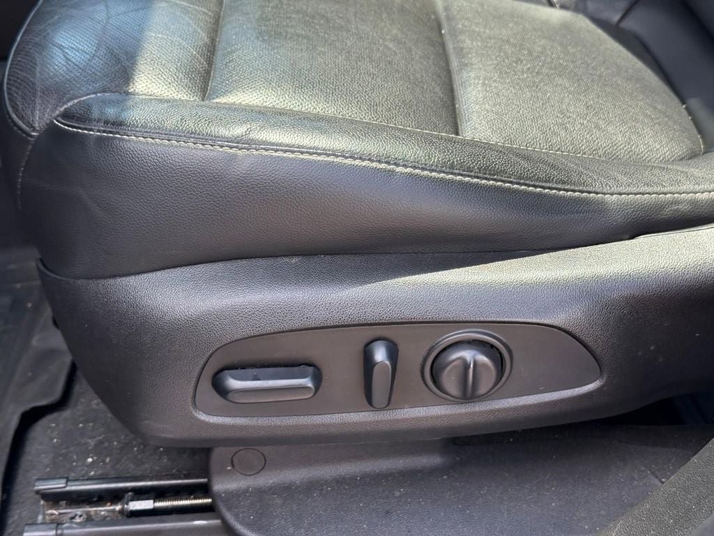 Used 2019 GMC Acadia SLT FWD image 17
