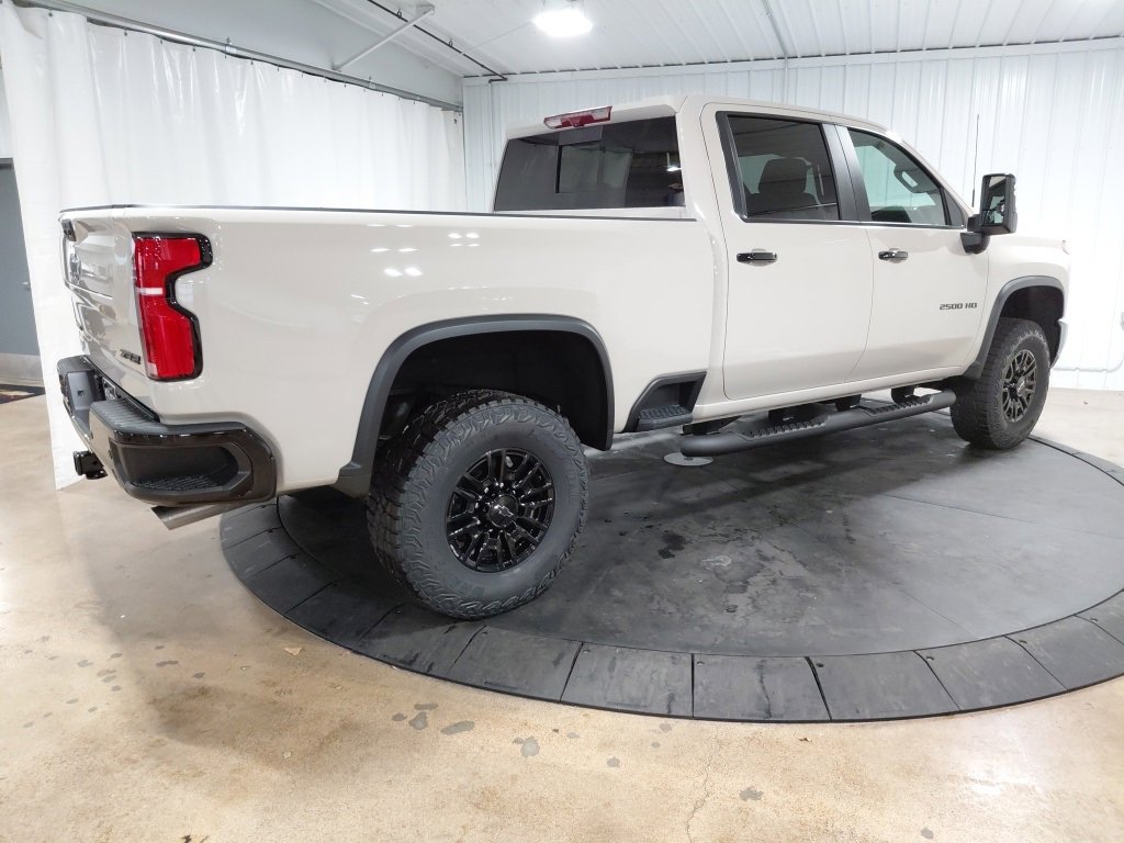 New 2026 Chevrolet Silverado 2500 ZR2 w/ LPO, Dark Essentials Package image 9