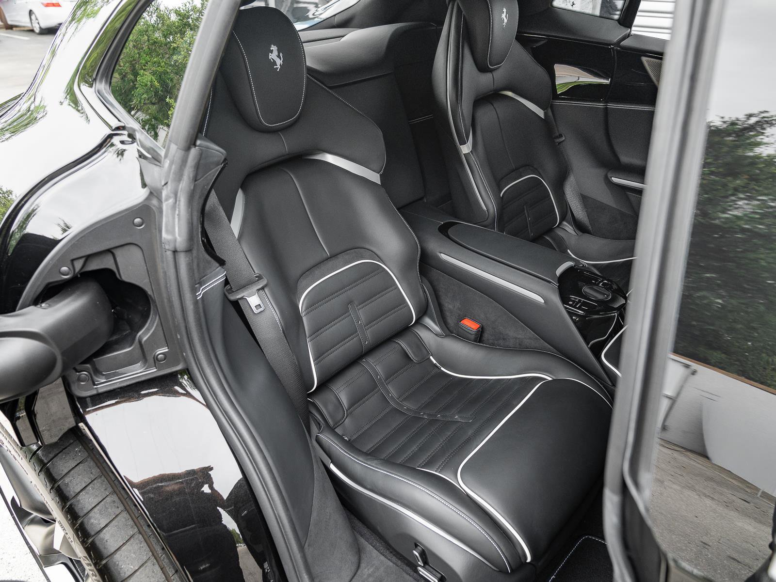 Used 2025 Ferrari Purosangue AWD/4WD image 22