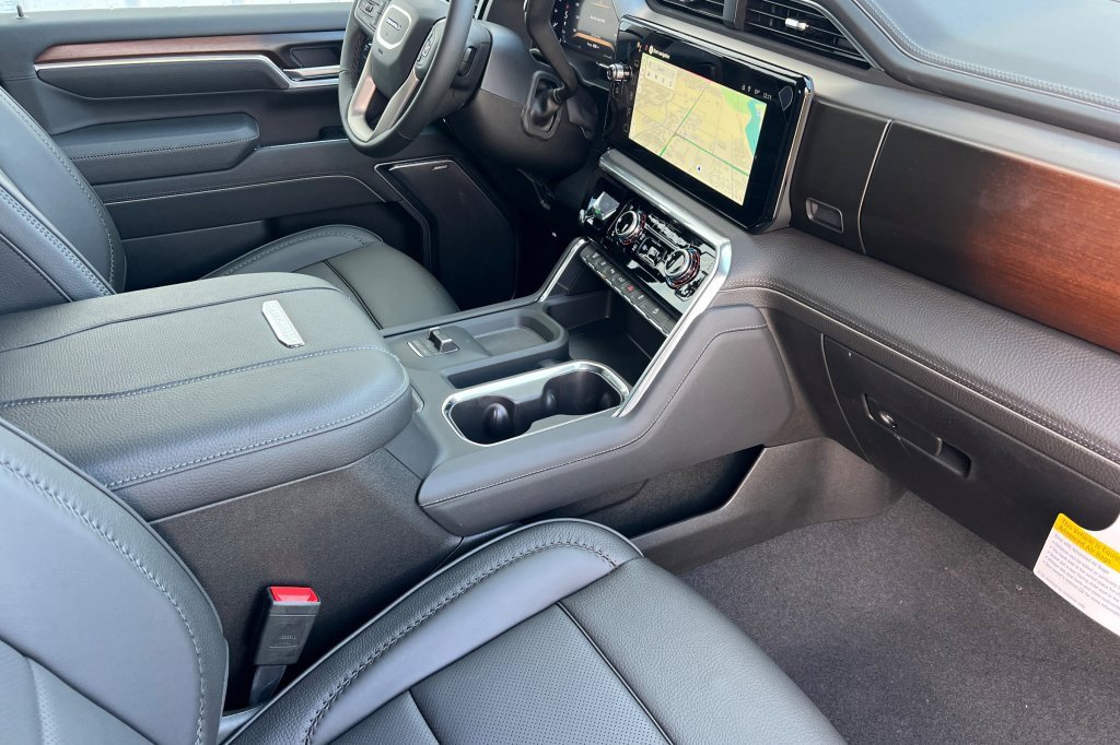 New 2026 GMC Sierra 3500 Denali w/ Denali Reserve Package image 12