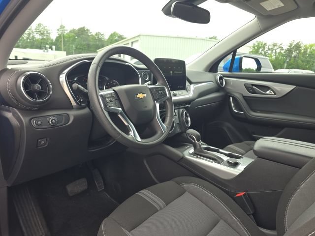 Used 2024 Chevrolet Blazer LT w/ Convenience Package FWD image 23