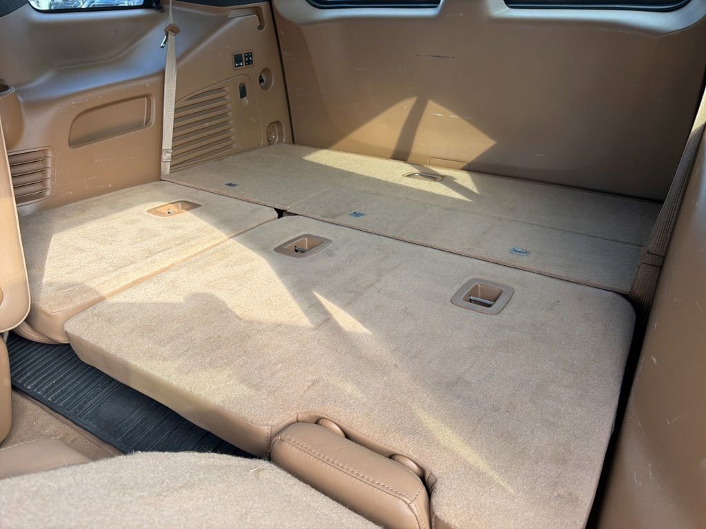 Used 2017 Cadillac Escalade Platinum image 17