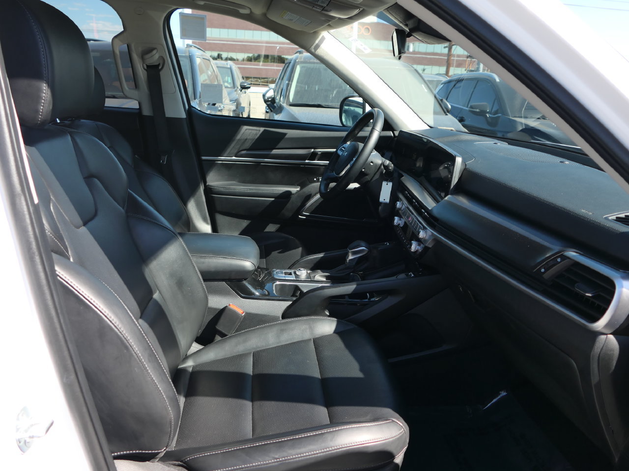 Certified 2024 Kia Telluride S w/ S Sunroof Package FWD image 28
