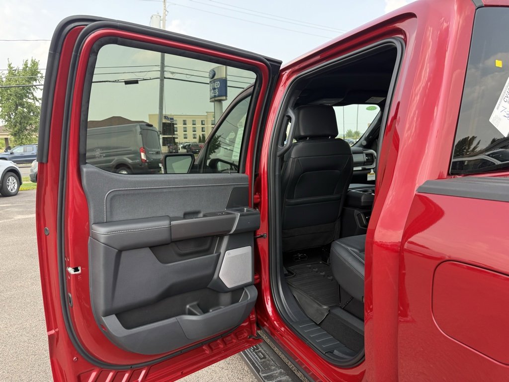 New 2025 Ford F150 Lariat image 18