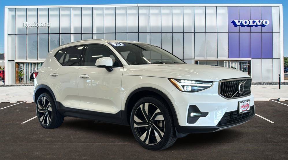 Used 2023 Volvo XC40 B5 Ultimate w/ Protection Package Premier