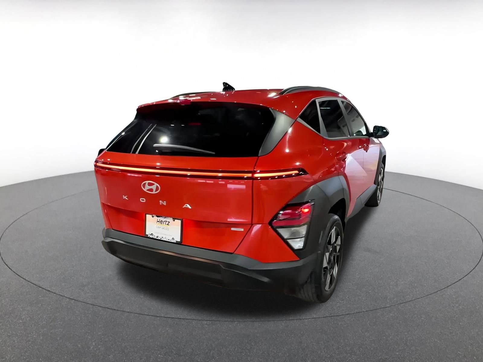 Used 2025 Hyundai Kona SEL image 14