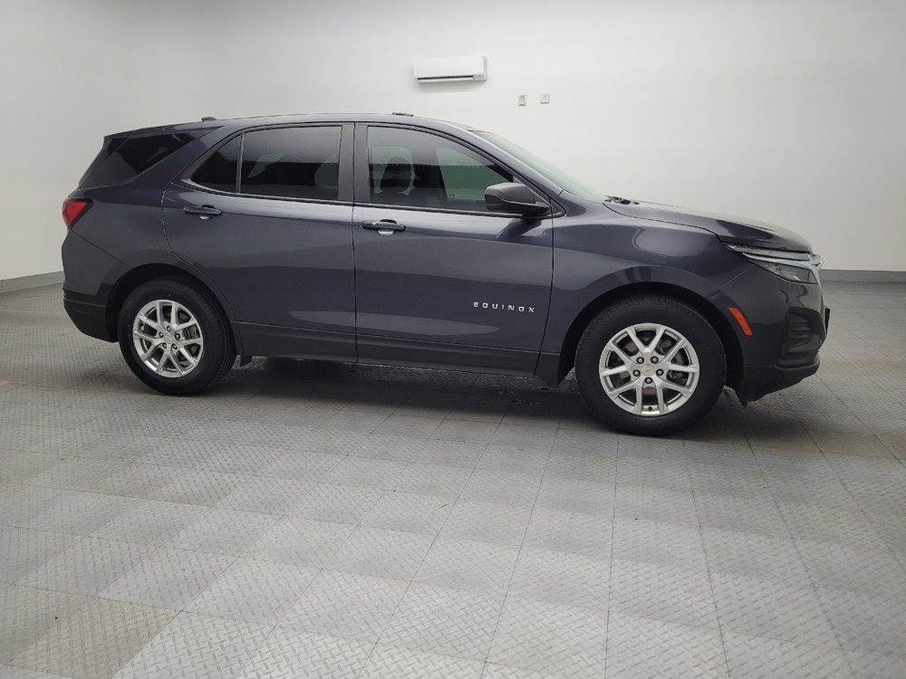 Used 2022 Chevrolet Equinox LS w/ LS Convenience Package image 11
