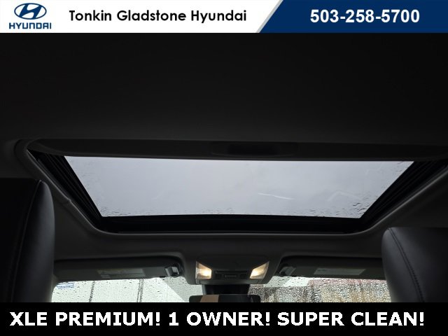 Used 2022 Toyota RAV4 XLE Premium image 29