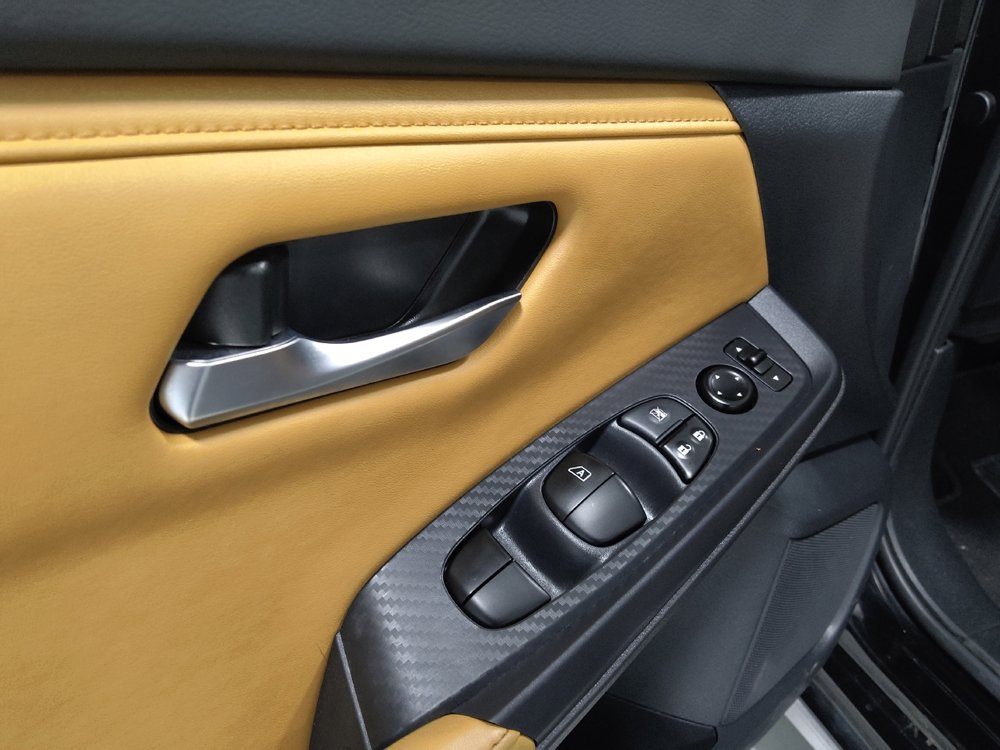 Used 2023 Nissan Sentra SV w/ SV Premium Package image 27